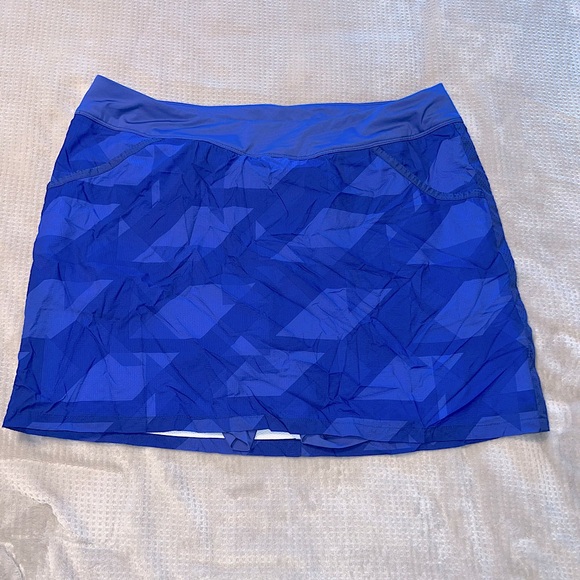 Nike Pants - Nike Golf Blue Geometric Skort | Size Large| Built-in Shorts